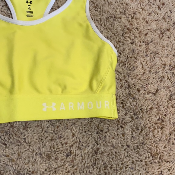 BNWOT Under Armour Sports Bra in bright yellow size small - Picture 2 of 5
